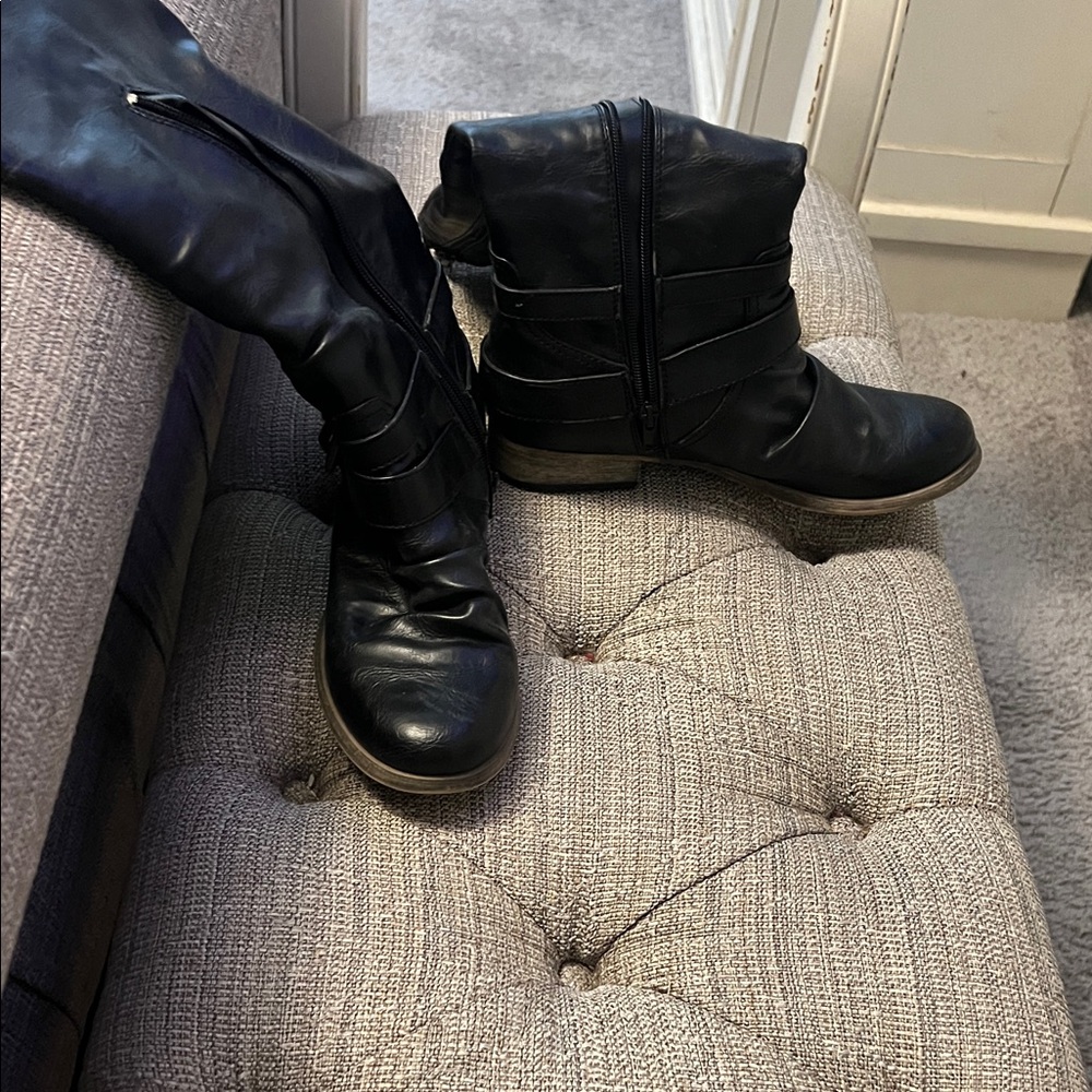 Carlos by Carlos Santana Black Heeled Boots